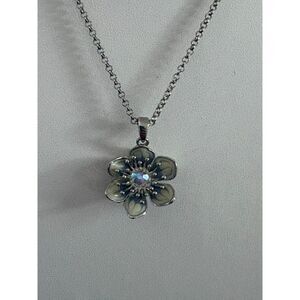 Eternal Bloom Flower Necklace – Made with Swarovski Elements